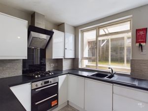 kitchen - click for photo gallery